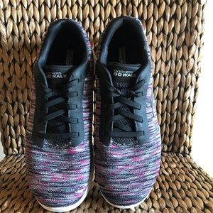 Skechers GOGA MAX Size 11
